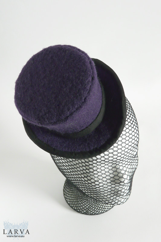 [:de]Violetter Mini-Zylinder[:en]Purple mini top hat